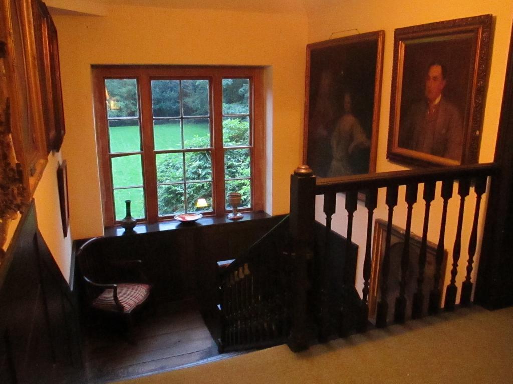 Old Manor House Bed & Breakfast Shepperton Ngoại thất bức ảnh