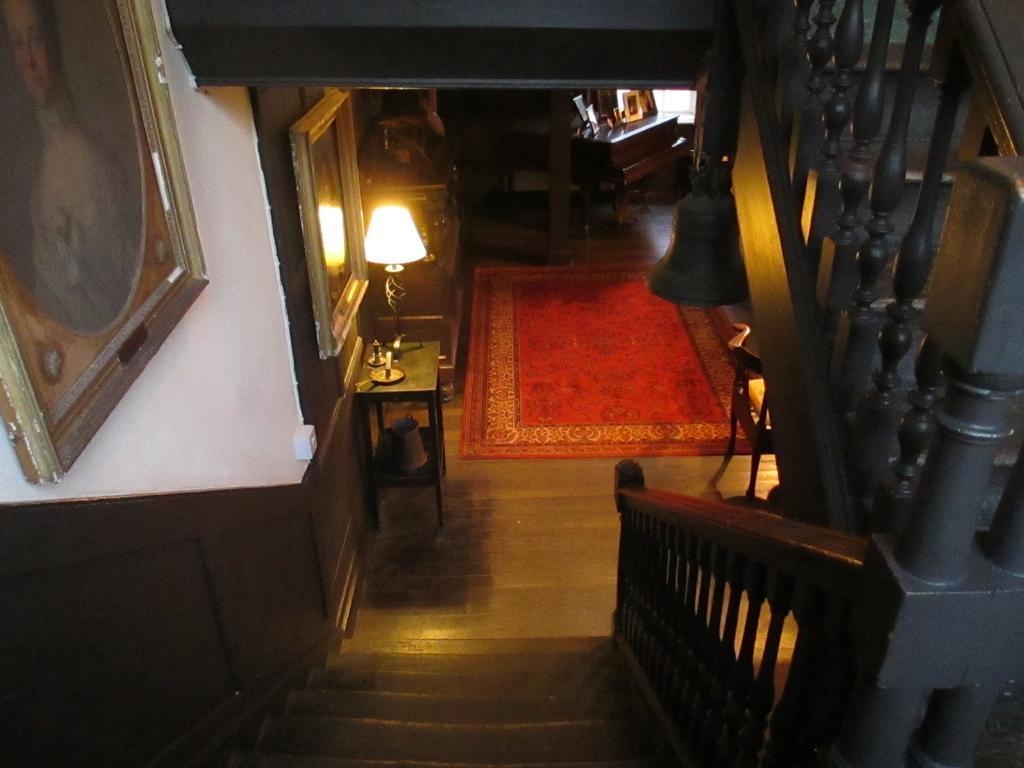 Old Manor House Bed & Breakfast Shepperton Ngoại thất bức ảnh
